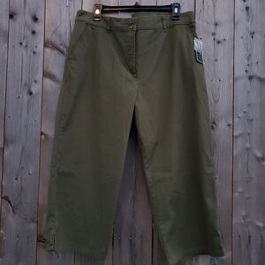 Karen Scott Women's Comfort-Waist Capri Pants Size 16